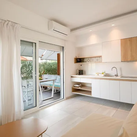 Aristi House Апартаменты