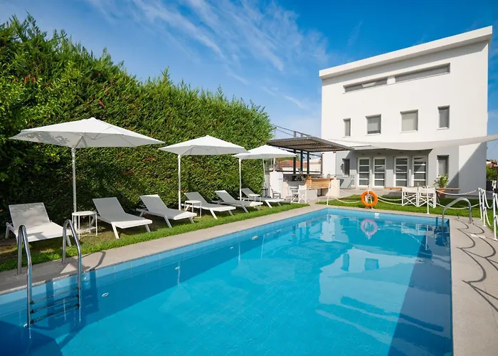 Aristi House