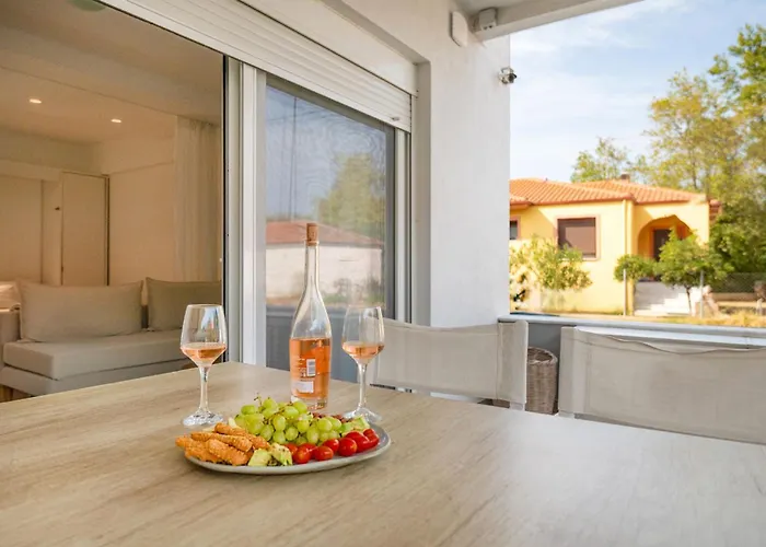 公寓 Aristi House 奥林匹亚达